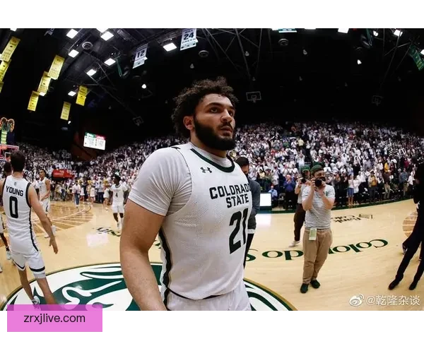 凯尔特人锁定小罗恩哈珀续约签两年新合同