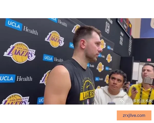 雷迪克称东契奇展现超级英雄表现不受外界争冠预测影响